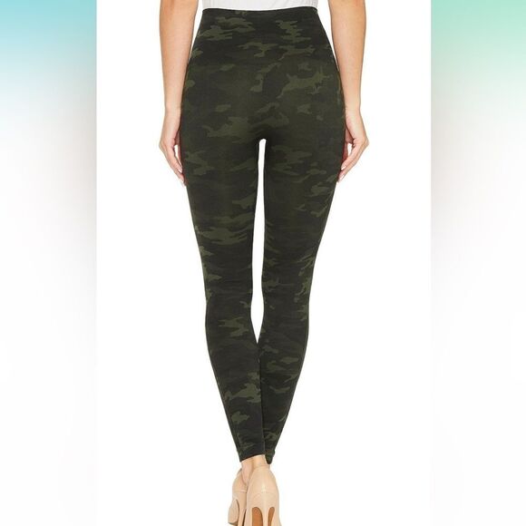 NWT- SPANX- Seamless Leggings for Women Tummy Control- Green Camo- Size XS - Picture 4 of 10